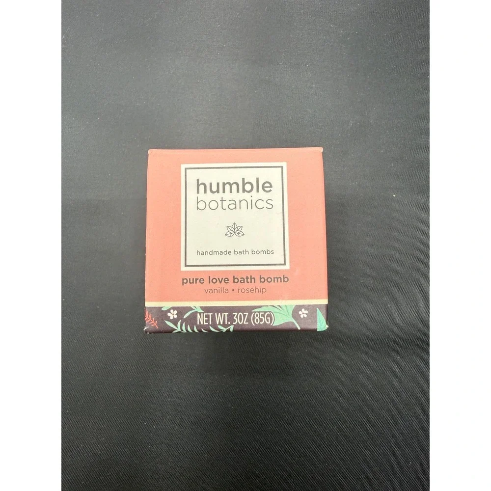 NWT HUMBLE BOTANICS Pure Love Bath Bomb Unisex Pink Vanilla Rosehip 3oz